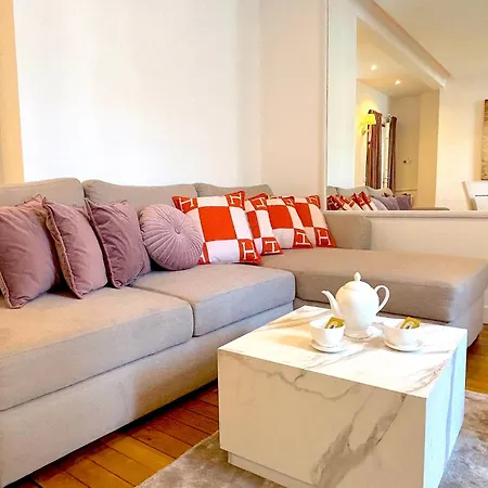 Jean Bologne L Apartment *